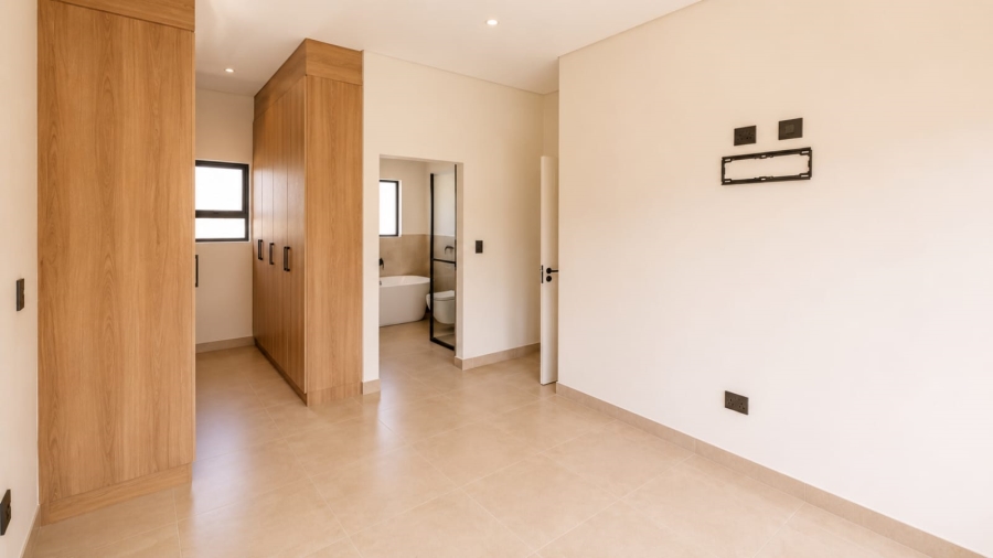 To Let 3 Bedroom Property for Rent in Melodie North West